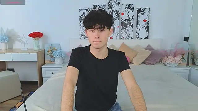 Cute Mike online show from 18, 10, 2025