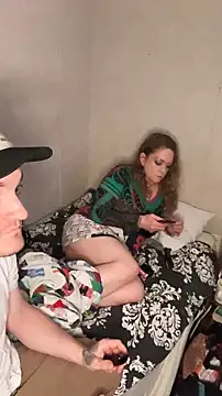 amandatheblondewife online show from 27, 4, 2026