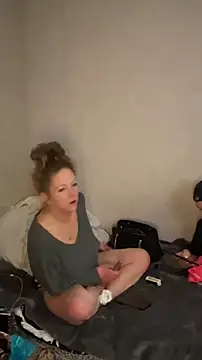 amandatheblondewife online show from 9, 2, 2026