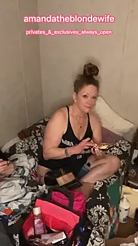 amandatheblondewife online show from 6, 4, 2026