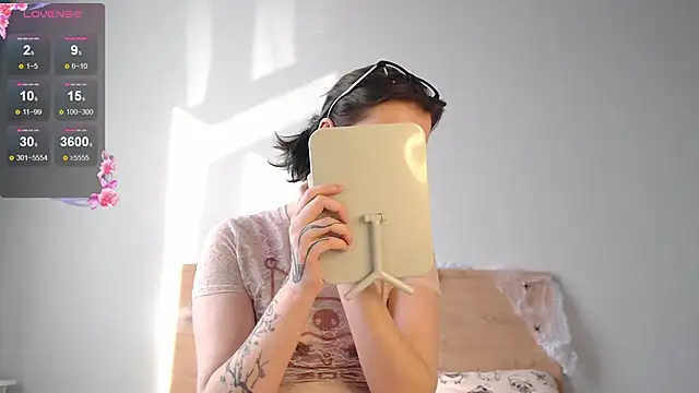 katlynaccerman online show from 31, 10, 2025