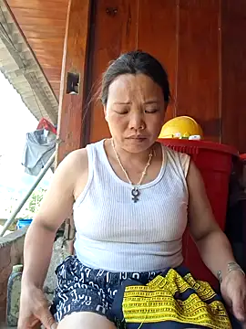 Snapshot of miomio-12 chatting on 9, 4, 2026 miomio-12 online show from 9, 4, 2026