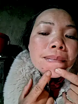 Snapshot of miomio-12 chatting on 13, 2, 2026 miomio-12 online show from 13, 2, 2026