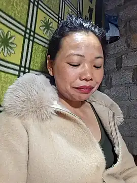 Snapshot of miomio-12 chatting on 19, 2, 2026 miomio-12 online show from 19, 2, 2026