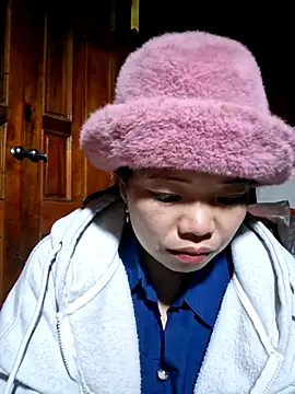 miomio-12 online show from 25, 10, 2025