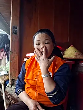 Snapshot of miomio-12 chatting on 25, 2, 2026 miomio-12 online show from 25, 2, 2026