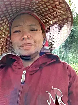 miomio-12 online show from 29, 10, 2025