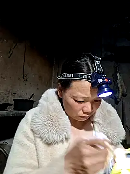 Snapshot of miomio-12 chatting on 26, 3, 2026 miomio-12 online show from 26, 3, 2026