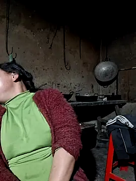 Snapshot of miomio-12 chatting on 23, 2, 2026 miomio-12 online show from 23, 2, 2026