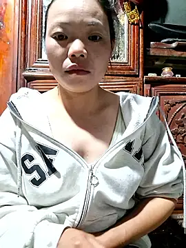 miomio-12 online show from 14, 10, 2025