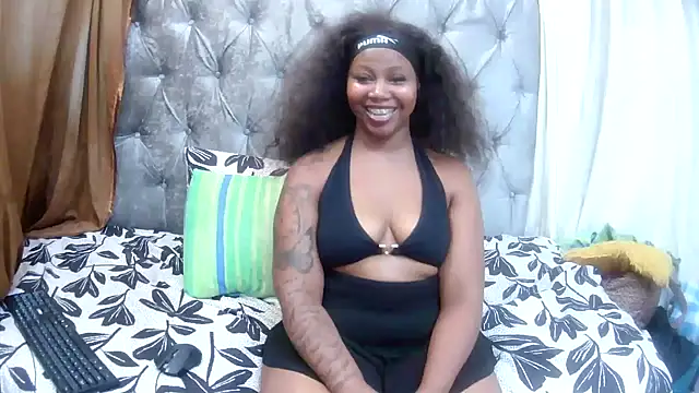 Lollilips105 online show from 6, 11, 2025