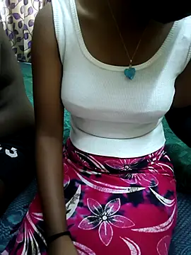 Snapshot of Chennai-couples chatting on 16, 10, 2025 Chennai-couples online show from 16, 10, 2025