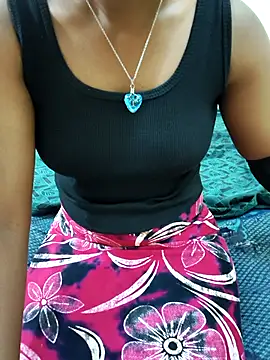 Snapshot of Chennai-couples chatting on 3, 11, 2025 Chennai-couples online show from 3, 11, 2025