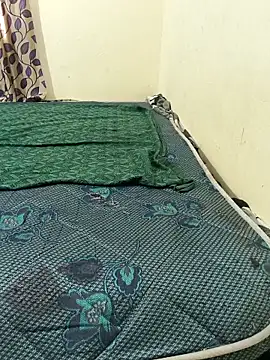 Snapshot of Chennai-couples chatting on 12, 10, 2025 Chennai-couples online show from 12, 10, 2025