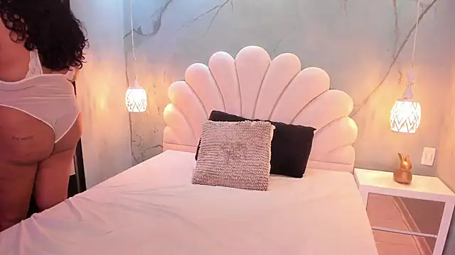 CatalinaCoopper online show from 13, 11, 2025