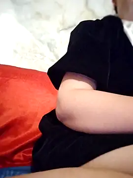 Babyloudi online show from 16, 10, 2025