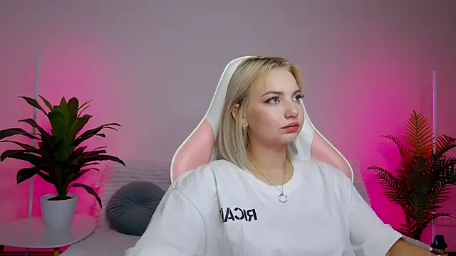 DanniiDark online show from 11, 10, 2025