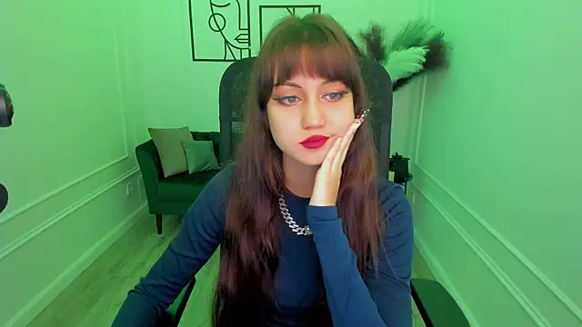 TiffanyYounge online show from 7, 11, 2025