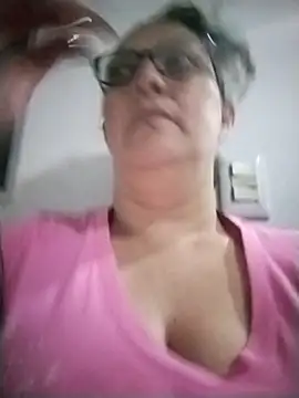 -saraqueen- online show from 19, 12, 2025