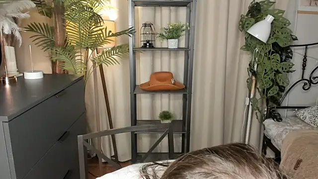 ThelmaJusto online show from 23, 11, 2025