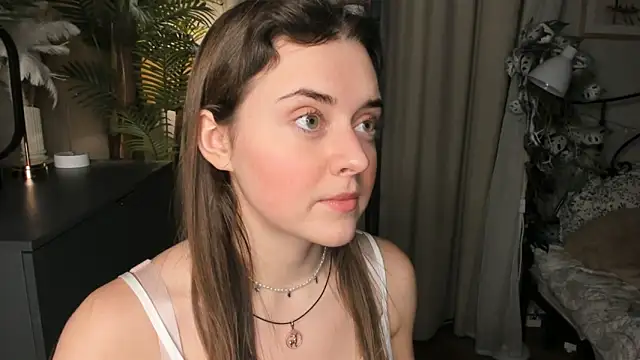 ThelmaJusto online show from 19, 12, 2025