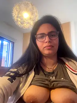 luciamaria01 online show from 18, 10, 2025