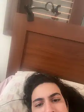 luciamaria01 online show from 11, 11, 2025