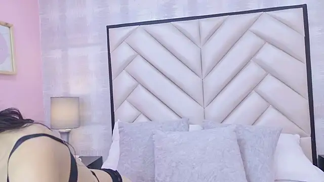 CristalShayy online show from 15, 1, 2026