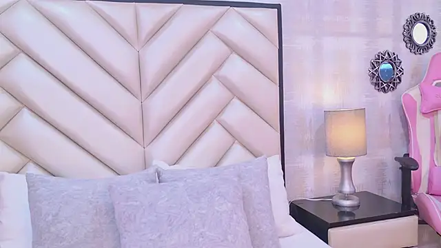 Snapshot of CristalShayy chatting on 20, 2, 2026 CristalShayy online show from 20, 2, 2026