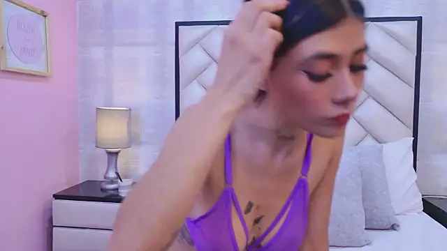 CristalShayy online show from 2, 4, 2026