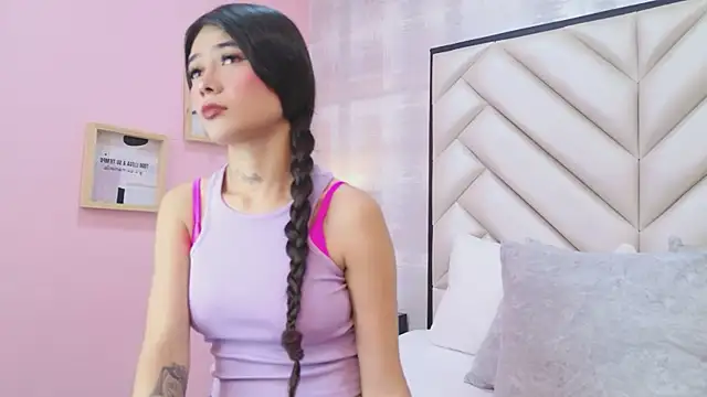 Snapshot of CristalShayy chatting on 6, 2, 2026 CristalShayy online show from 6, 2, 2026