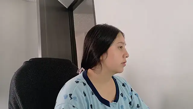 Snapshot of KOREN_JALAA chatting on 6, 6, 2026 KOREN JALAA online show from 6, 6, 2026