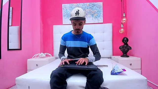 Timothe Evans online show from 29, 10, 2025