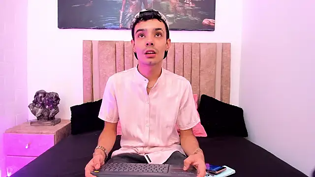 Timothe Evans online show from 15, 11, 2025