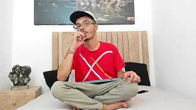 Timothe Evans online show from 1, 11, 2025