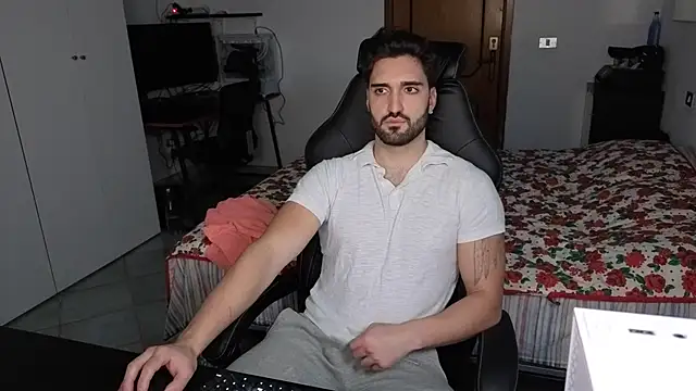 Al3xox02 online show from 6, 2, 2026