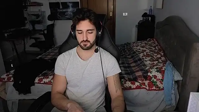 Al3xox02 online show from 15, 1, 2026