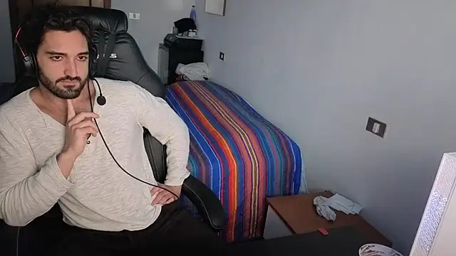 Al3xox02 online show from 27, 3, 2026