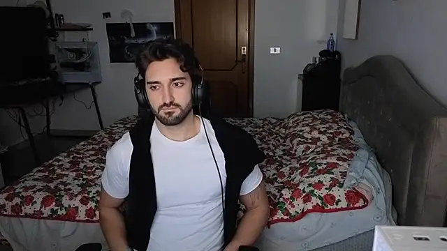 Al3xox02 online show from 12, 1, 2026