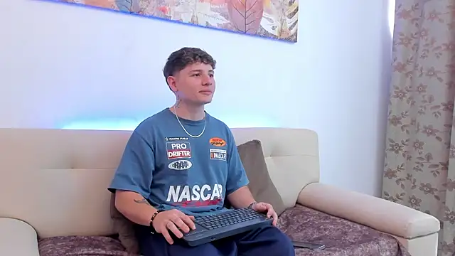 Leoo Miller online show from 6, 10, 2025