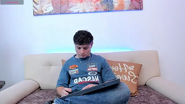 Leoo Miller online show from 30, 10, 2025