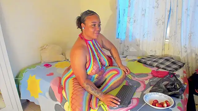 Paulastone24 online show from 20, 11, 2025