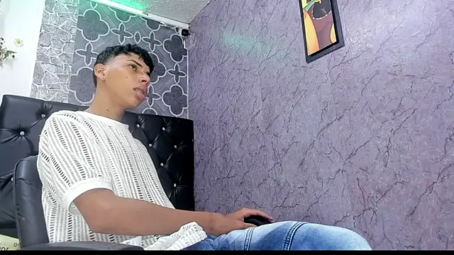 sexyboys cutex18 online show from 12, 3, 2026