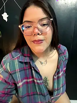 GabrielleMarsh1 online show from 18, 11, 2025