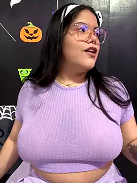 GabrielleMarsh1 online show from 28, 10, 2025