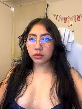 LoveLyy- online show from 5, 10, 2025