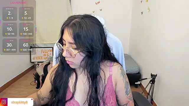 LoveLyy- online show from 7, 10, 2025