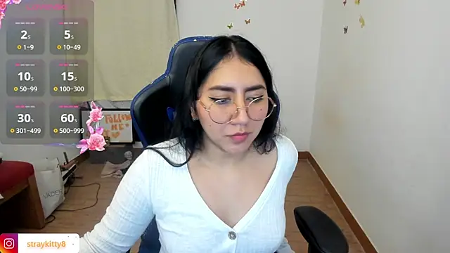 LoveLyy- online show from 8, 1, 2026