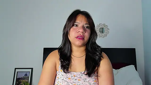 Stefany Bam online show from 25, 10, 2025