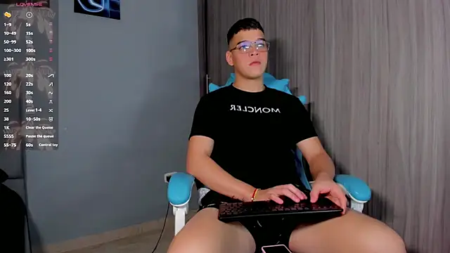 alex boyy online show from 10, 10, 2025